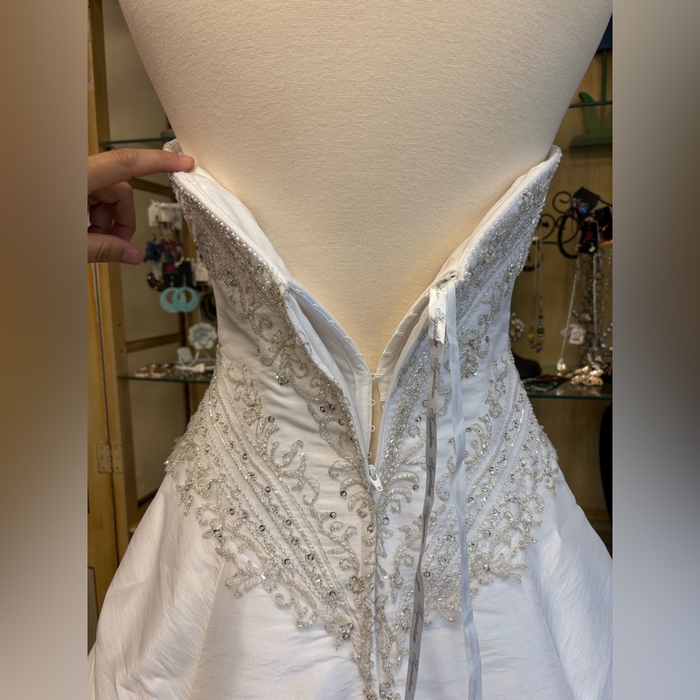 Imperial Elegant Strapless beaded Wedding Dress GORGEOUS!size 12-see pics EUC - Picture 15 of 17